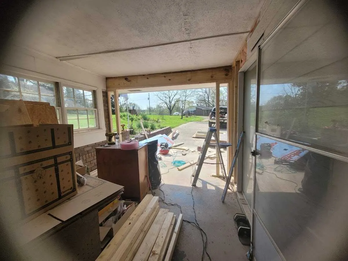 Air movers and dehumidifier for Water Mitigation Services in Rio Rico